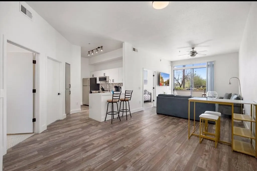 Modern 2 Bedroom Apt In Scottsdale 0*,