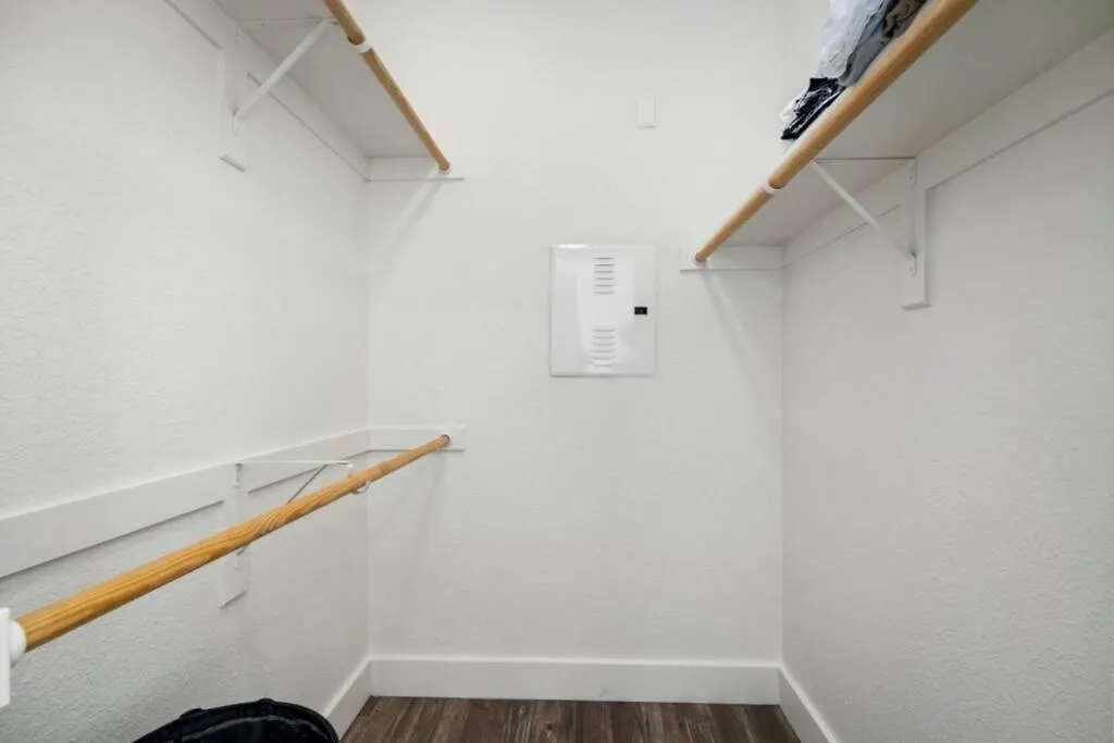 Modern 2 Bedroom Apt In Scottsdale Apartment