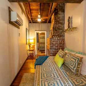 Stella Blue - 10 Apartment Savannah